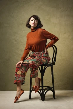 Country Toile Berry Crepe Pants
