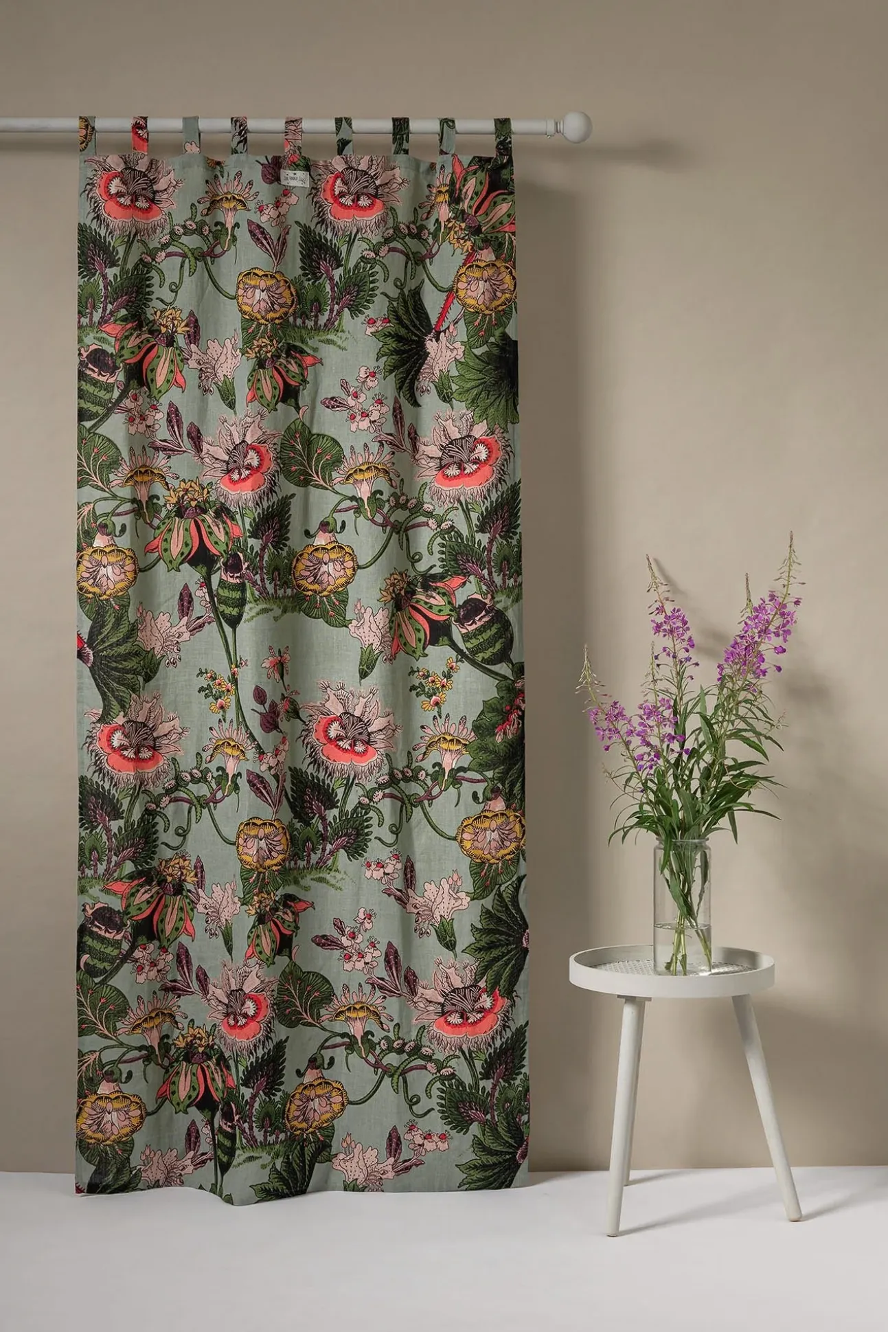 Eccentric Bloooms Putty Linen Panel