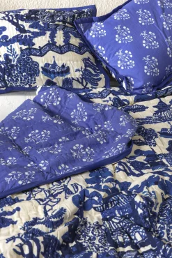 Giant Willow Blue Pillow Shams
